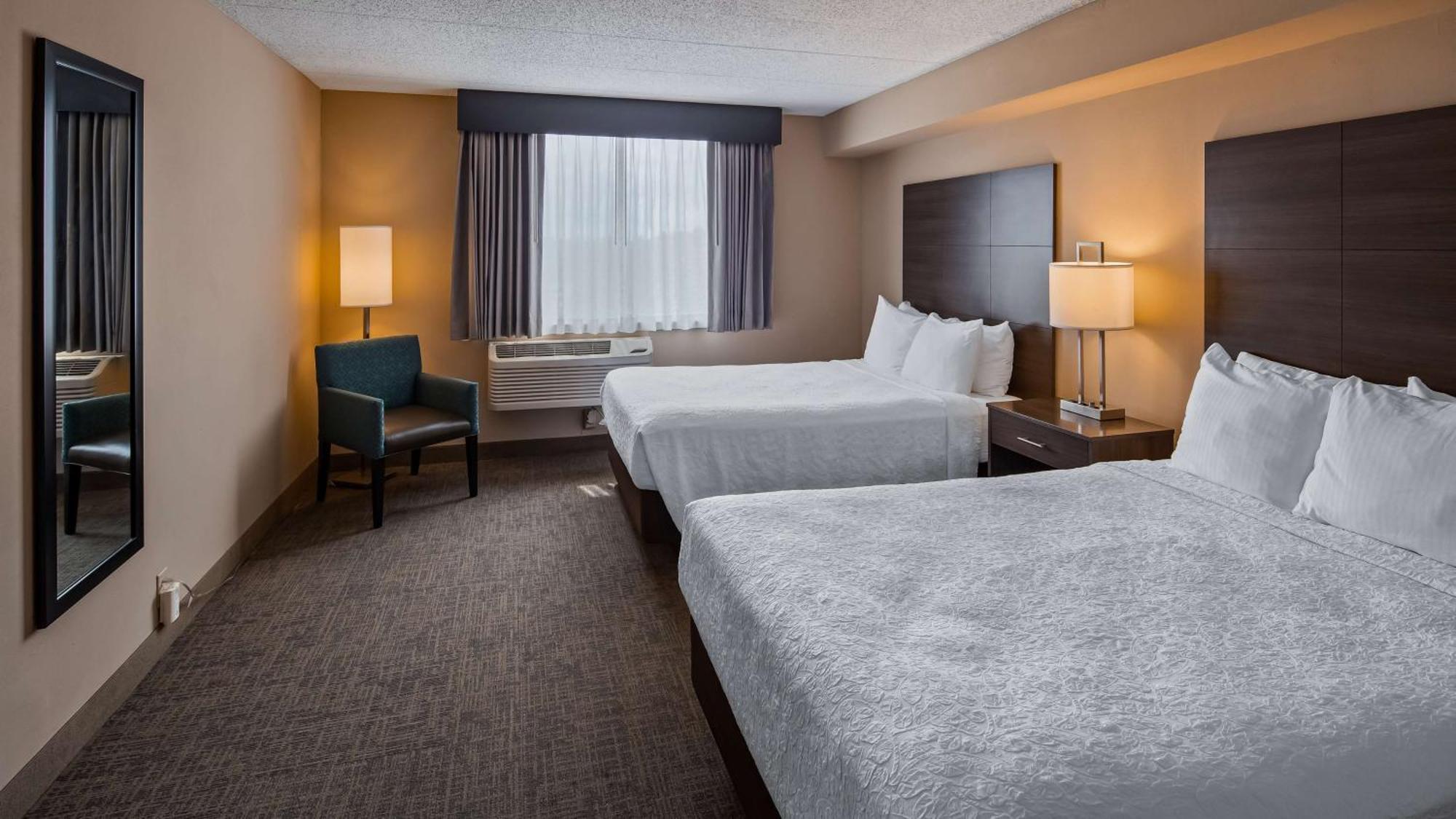 Double Suite with Two Double Beds