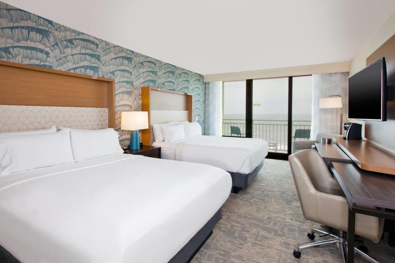 Queen Room with Two Queen Beds - Hearing Accessible/Non-Smoking