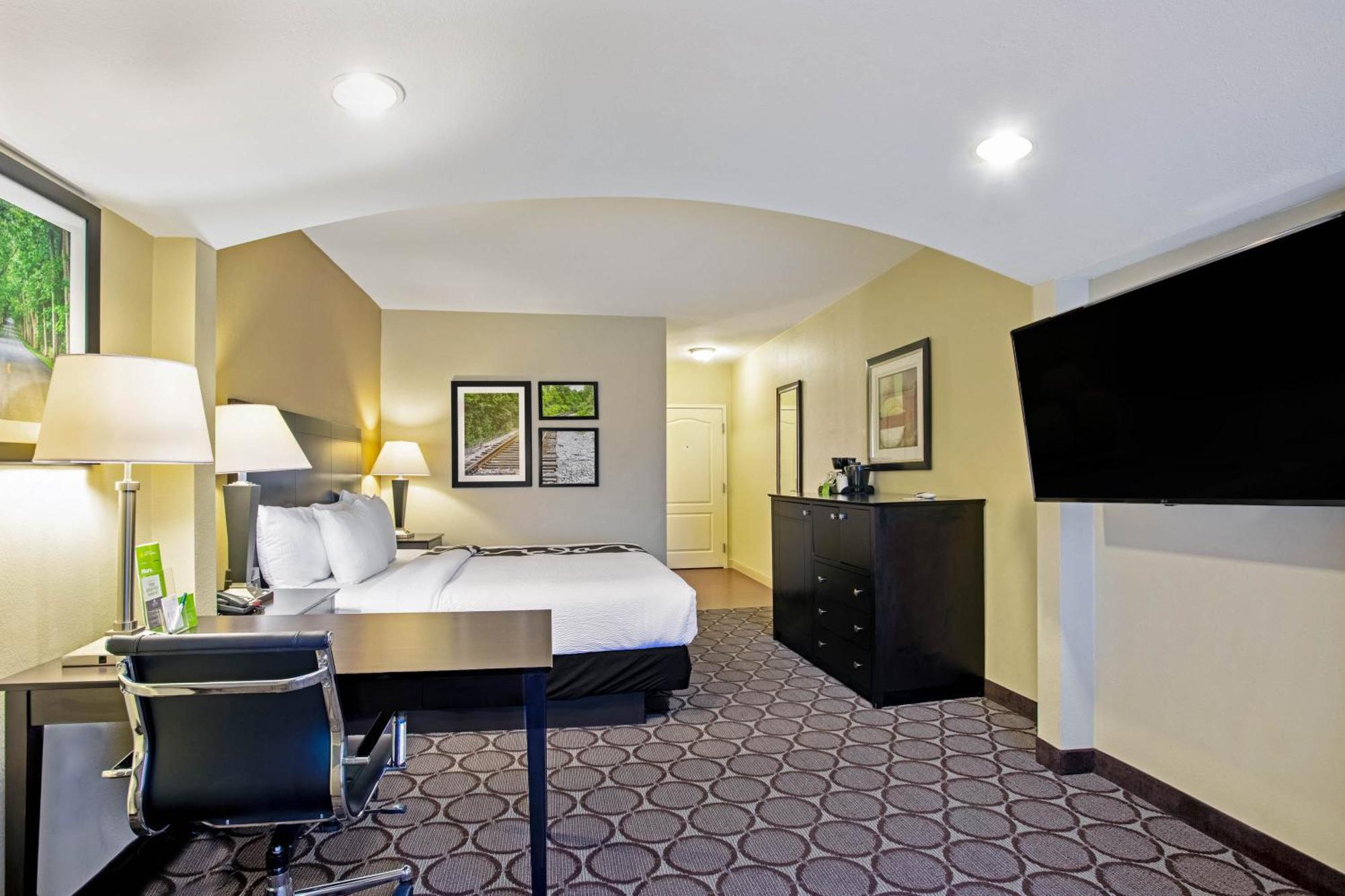 King Room with Sofa Bed