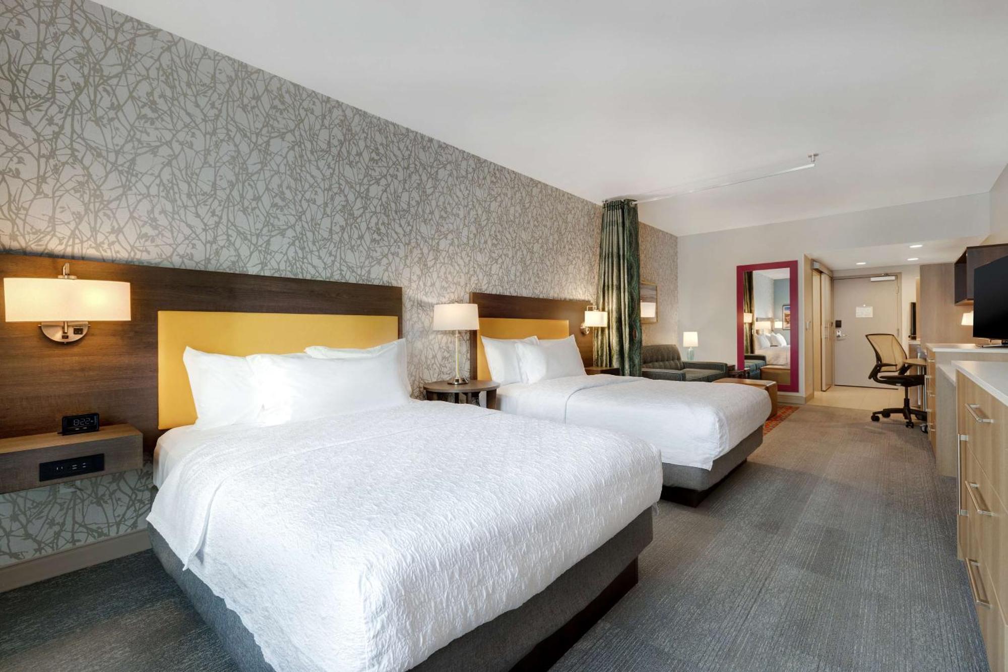 One-Bedroom King Suite