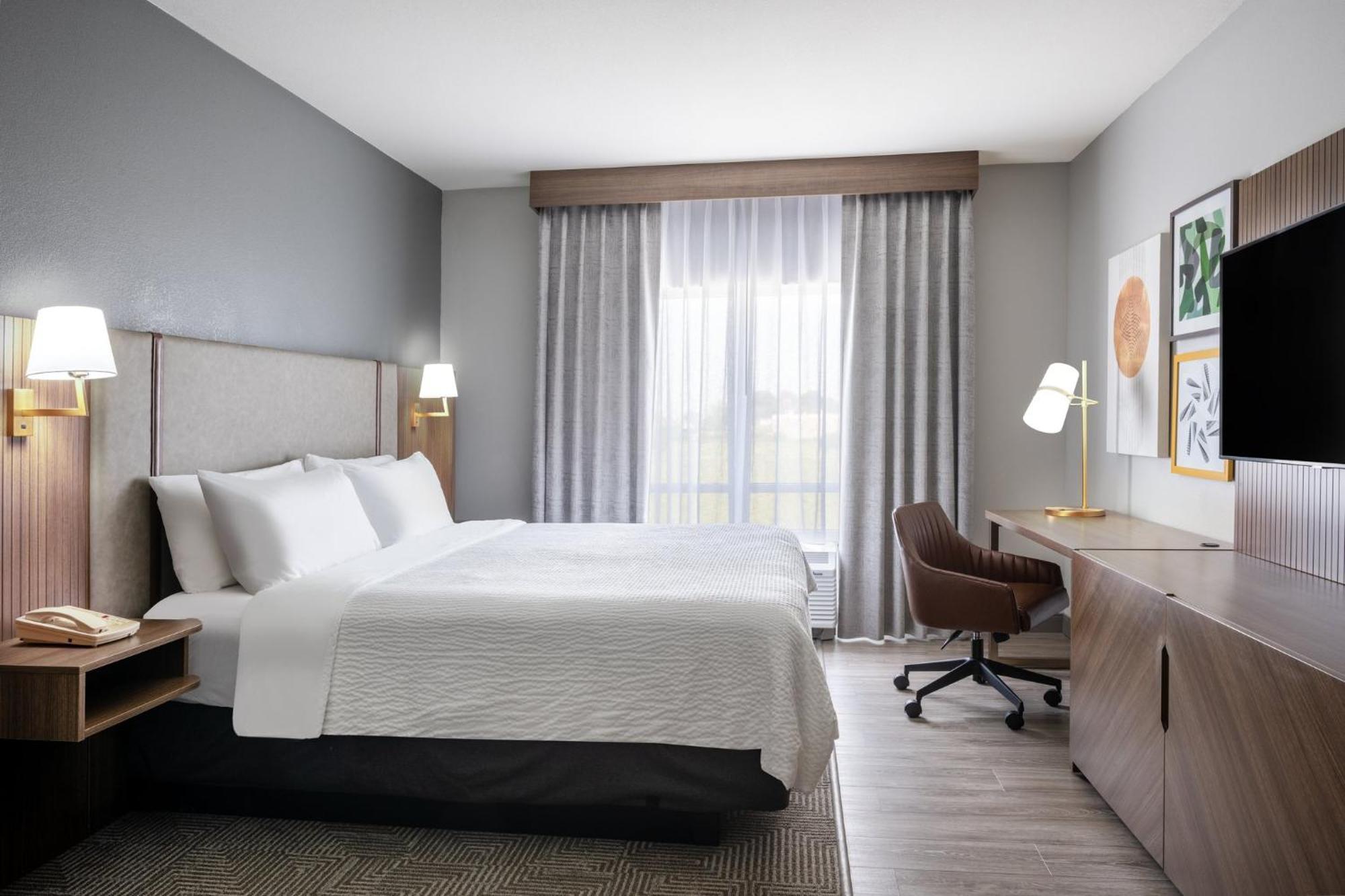 Standard King Room