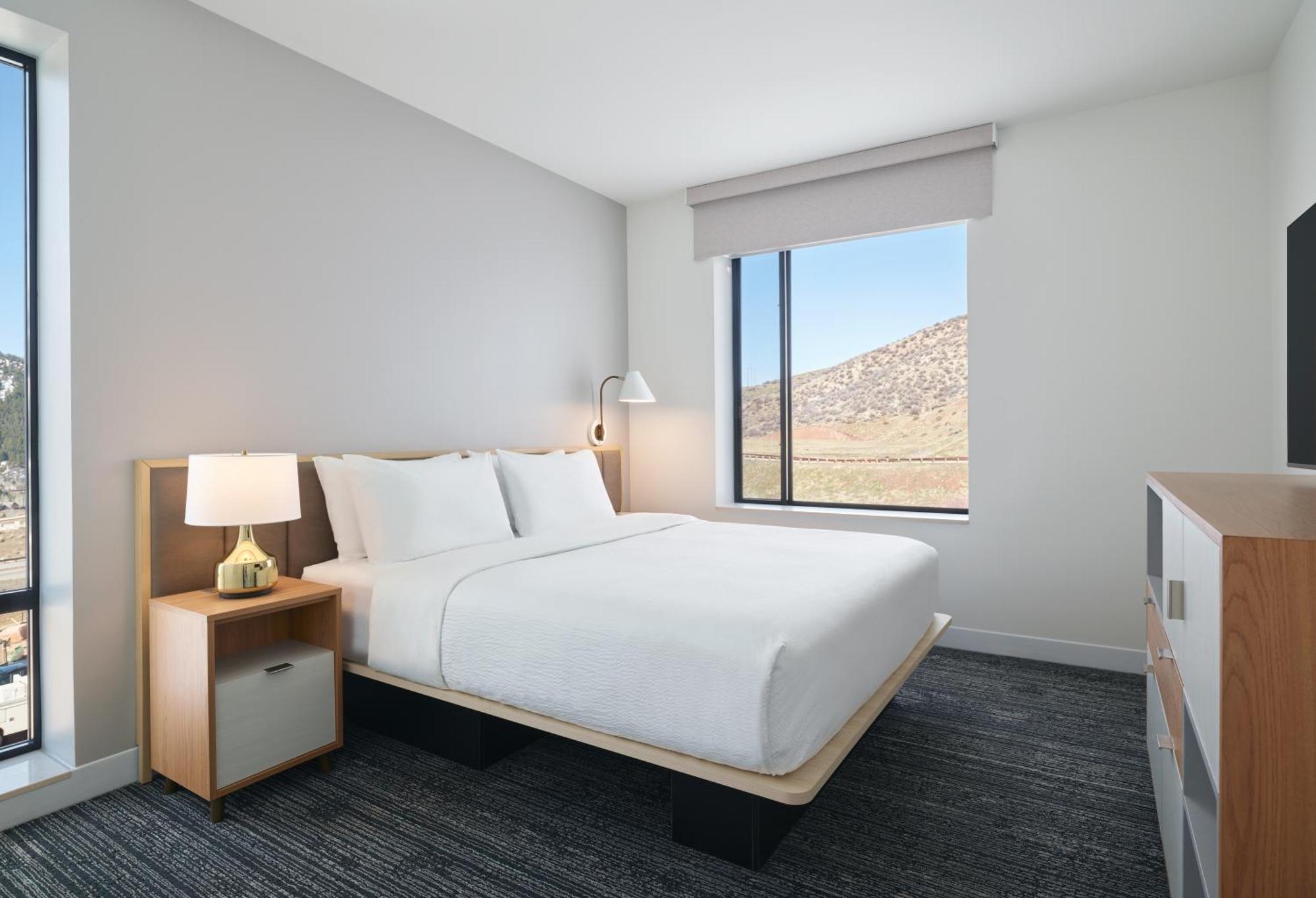 1 Bedroom Suite, 1 King, Sofa bed, Mountain view (Mobility and Hearing Accessible w/ Tub)