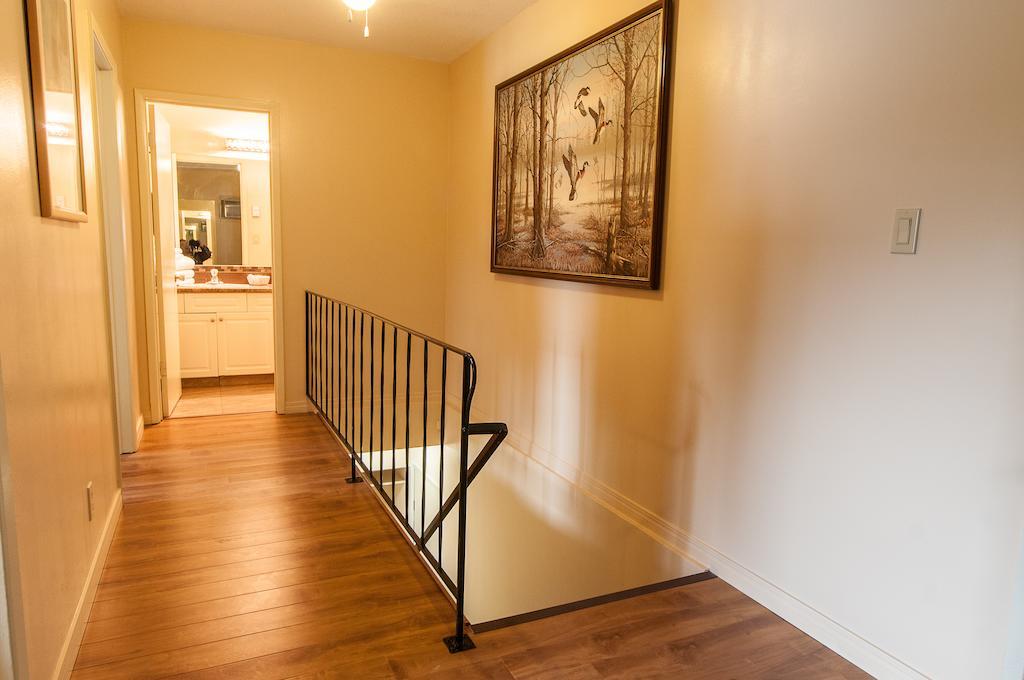 Three-Bedroom Holiday Home,692053830:JPEG