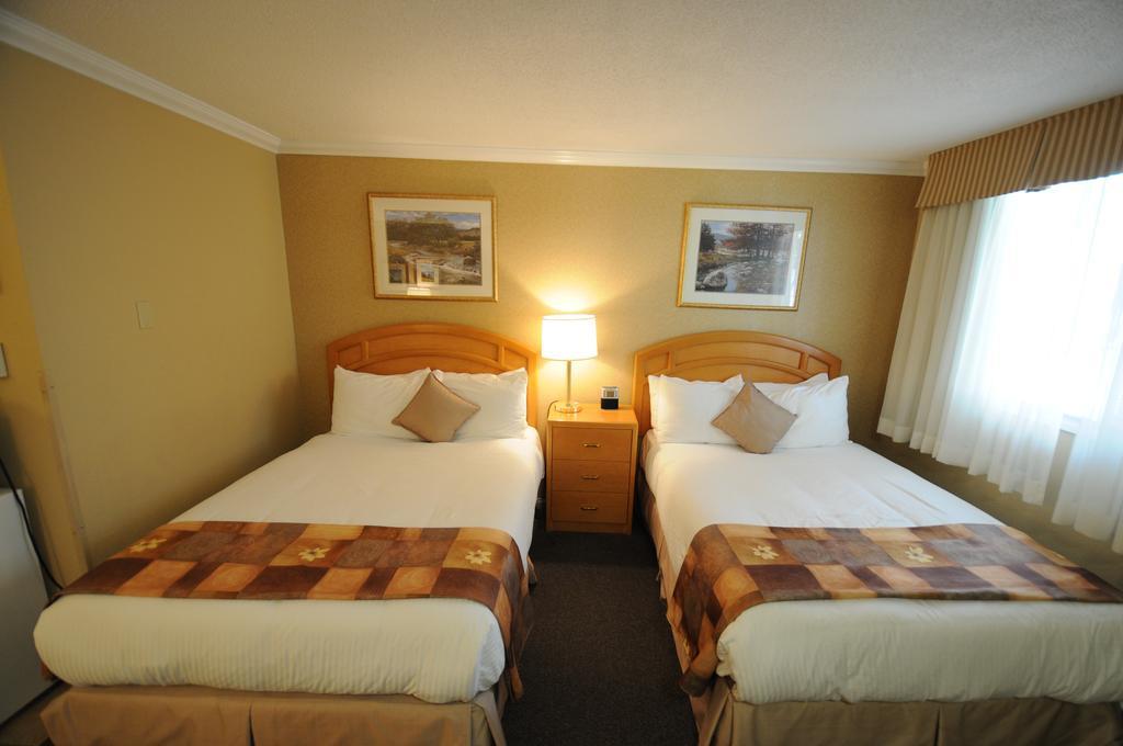 Double Room with Two Double Beds and Kitchenette - Non-Smoking
