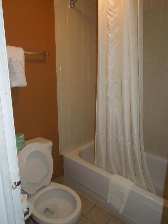 Double Room with Two Double Beds - Smoking