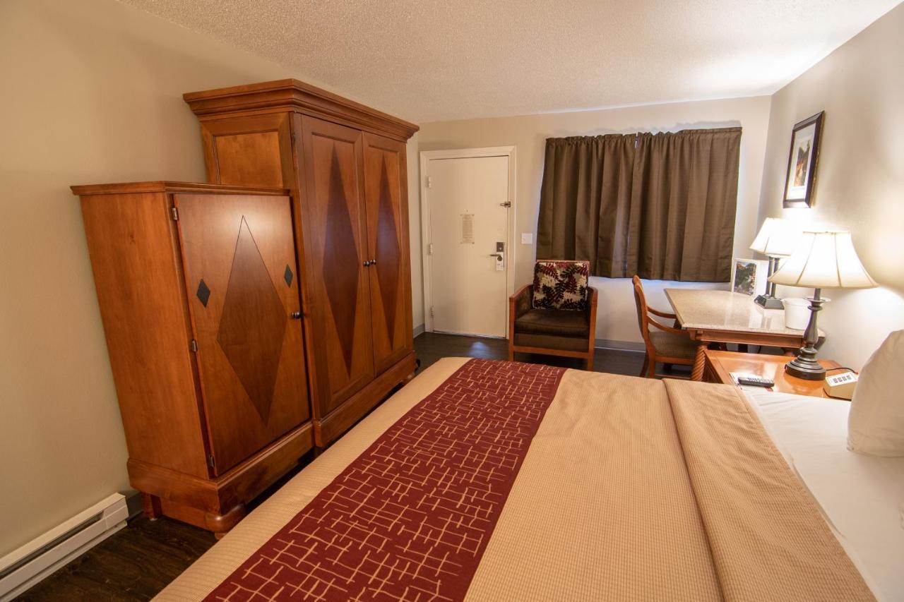 King Room - Non-Smoking