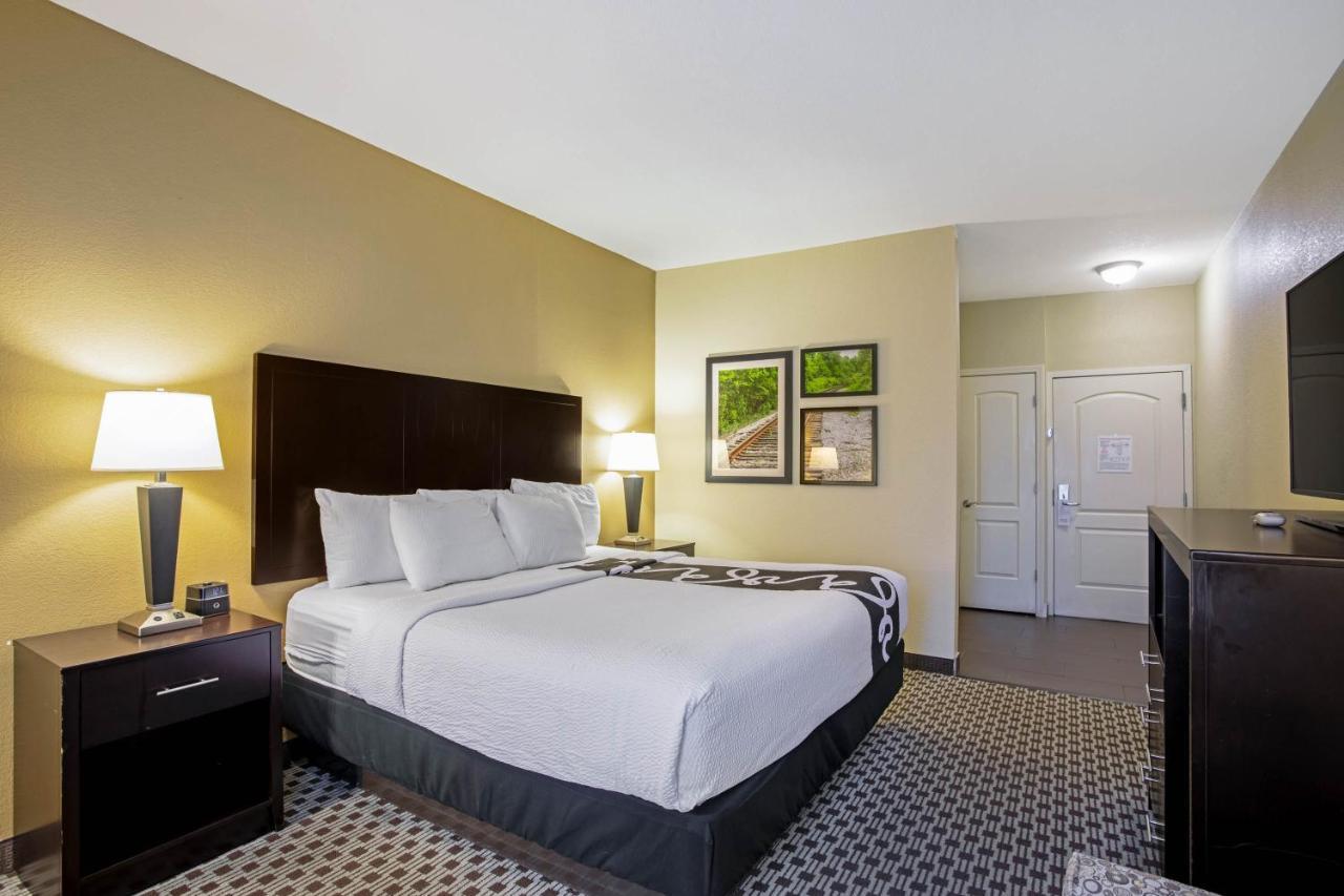 King Room - Non-Smoking