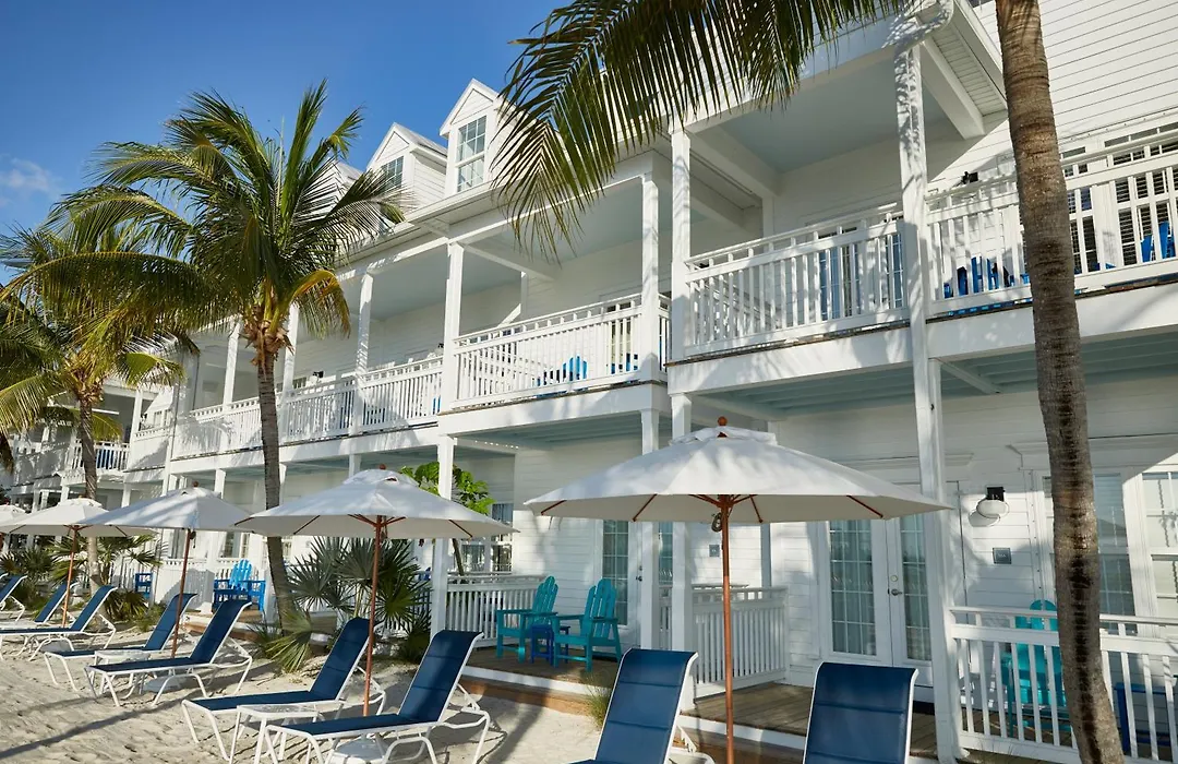 Parrot Key Hotel & Villas-1