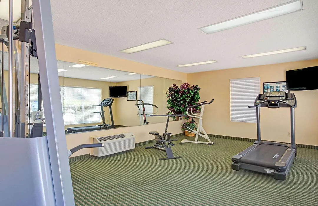 Baymont By Wyndham Smithfield-1