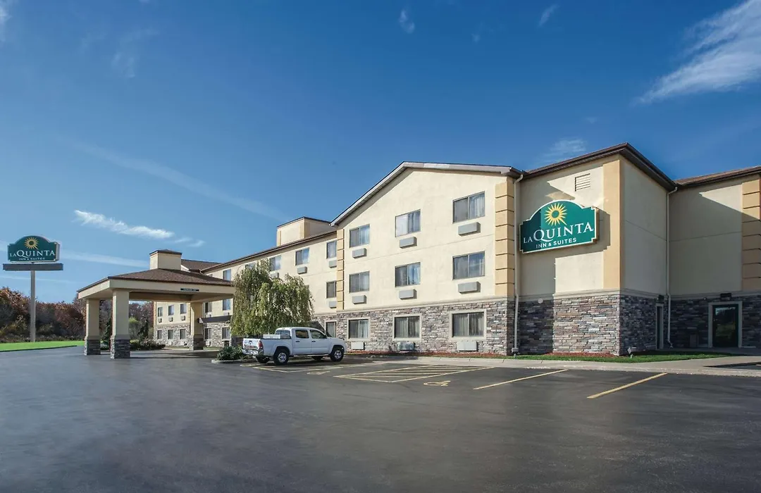 La Quinta By Wyndham Erie-1