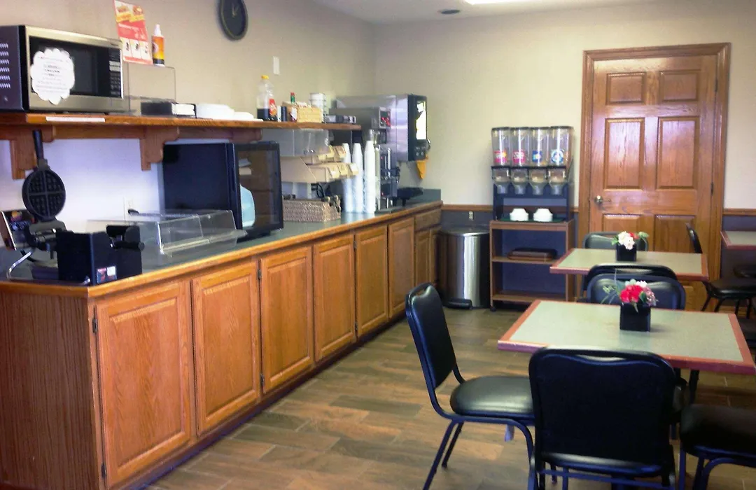 Americas Best Value Inn York-1