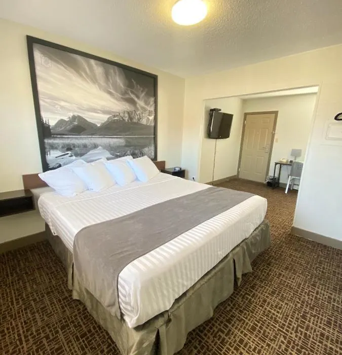 Super 8 By Wyndham Penticton-1