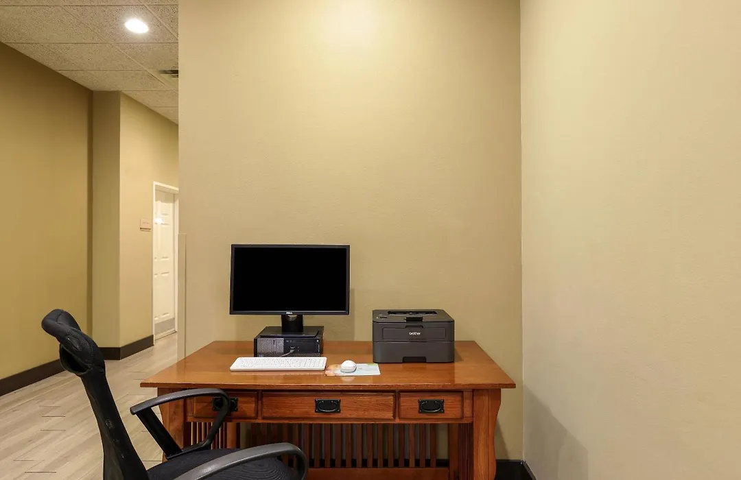 Mainstay Suites Fitchburg - Madison-1