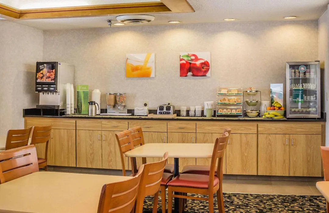 Quality Inn Port Clinton Waterfront-1