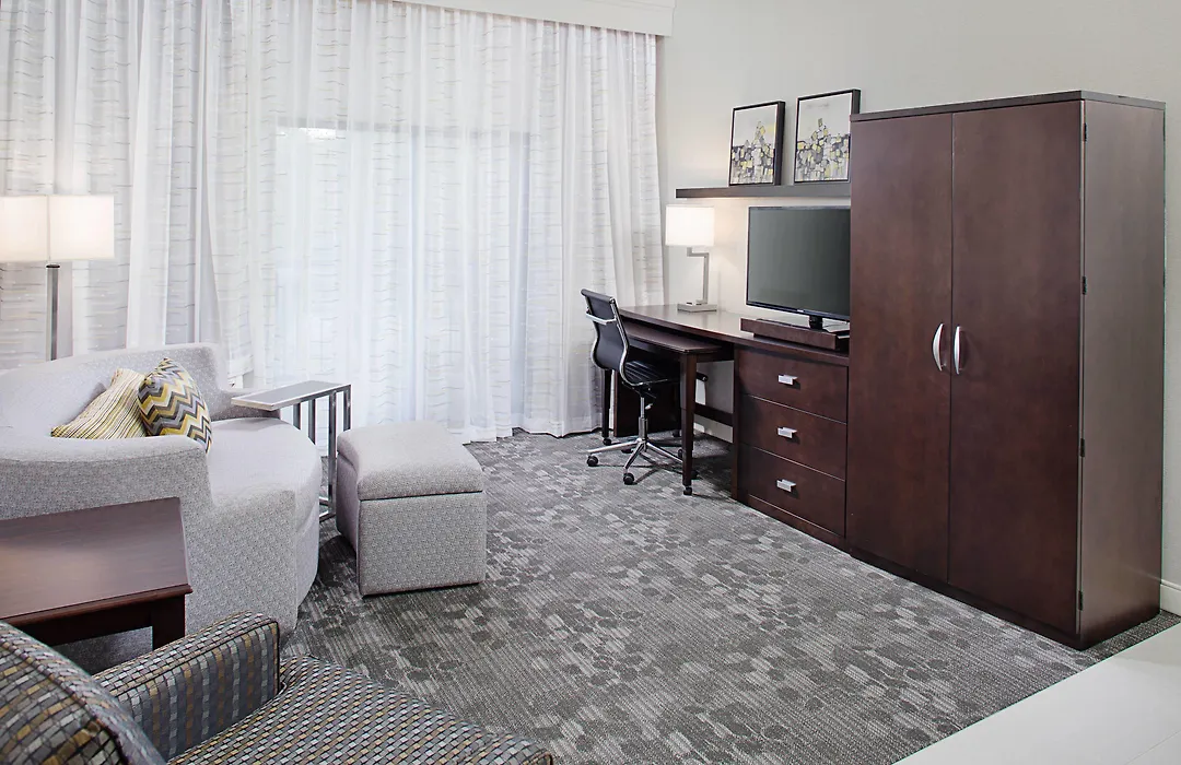 Courtyard By Marriott Manchester-Boston Regional Airport-1