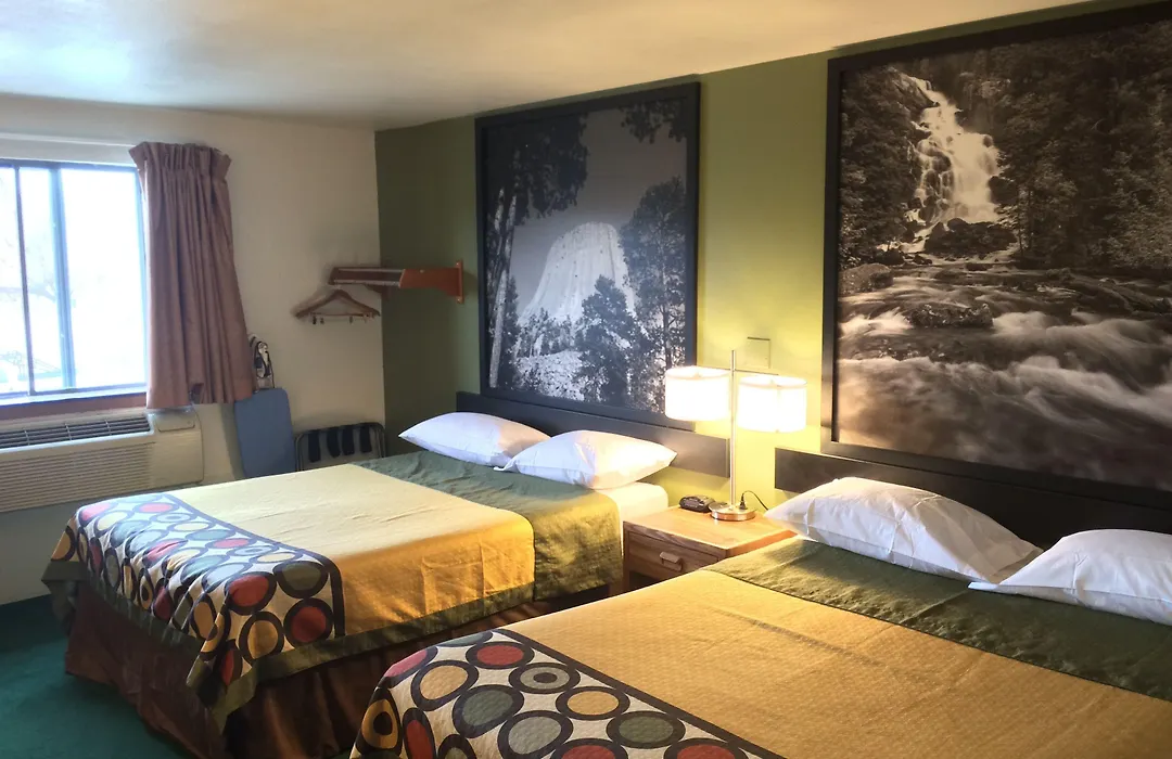 Super 8 By Wyndham Buffalo-1