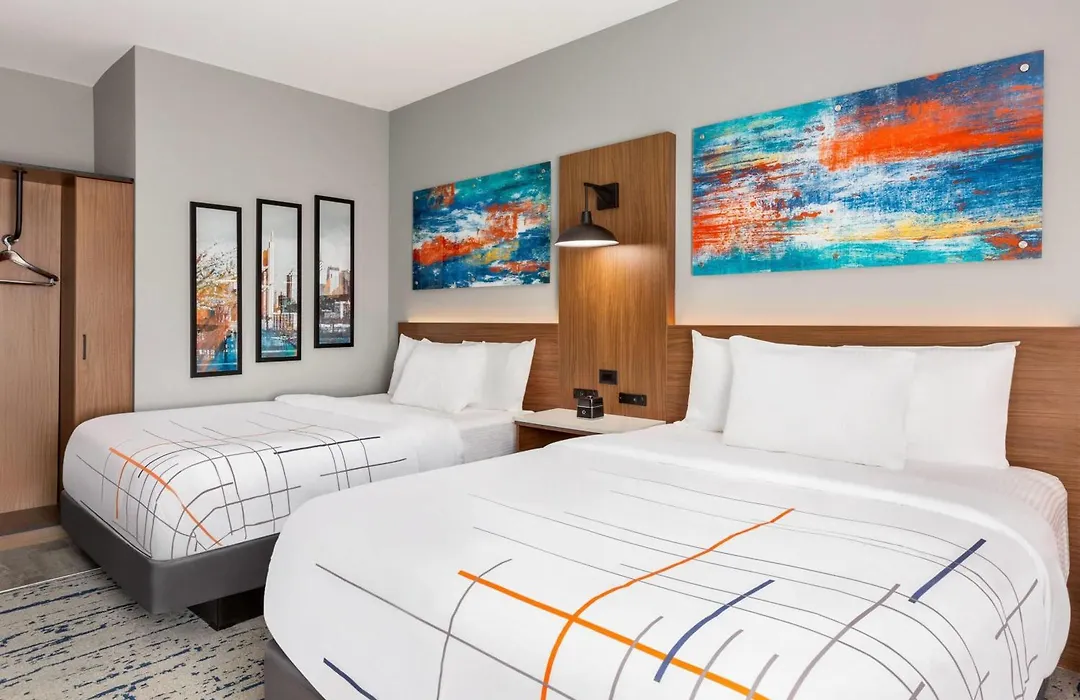 La Quinta Inn & Suites By Wyndham Mount Laurel Moorestown-1