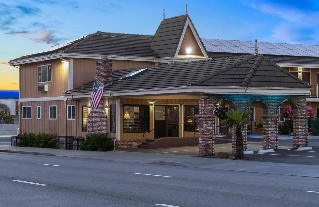 Ramada Bayside Inn & Suites Eureka-1