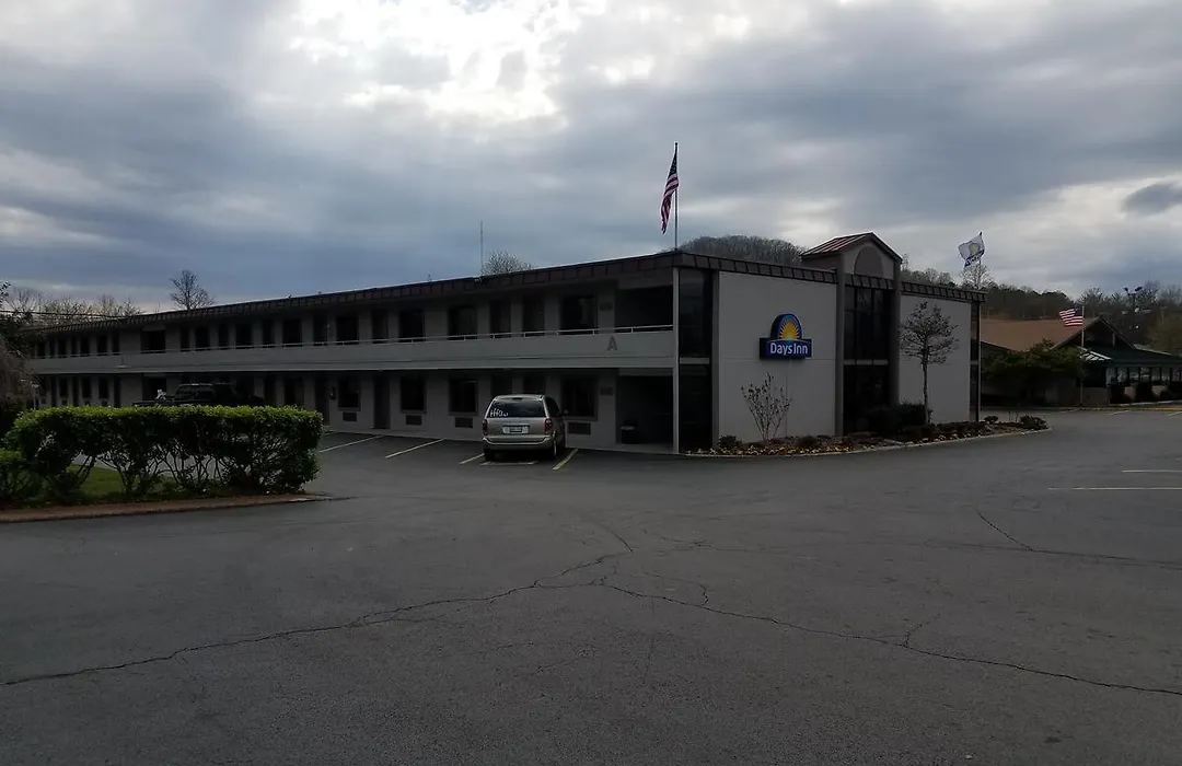 Days Inn By Wyndham Oak Ridge Knoxville-1