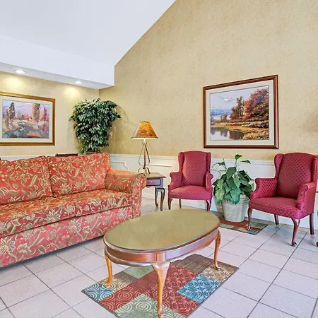Baymont By Wyndham Smithfield-2