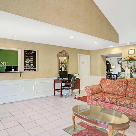 Baymont By Wyndham Smithfield-3