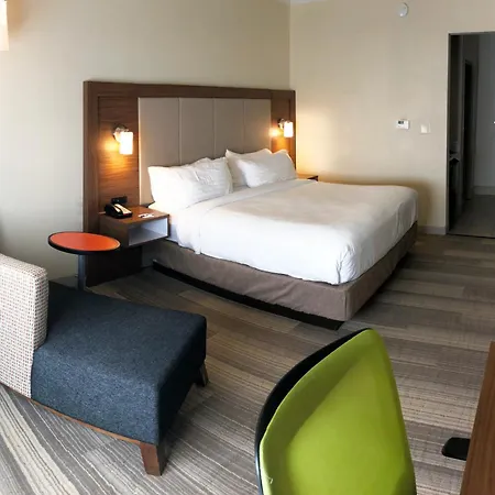 Holiday Inn Express Hotel & Suites Greenville By Ihg-3