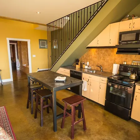 Crooked Tree Guest Suites-3