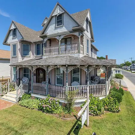 Inn At Poplar Corner B&B On Chincoteague Island-3