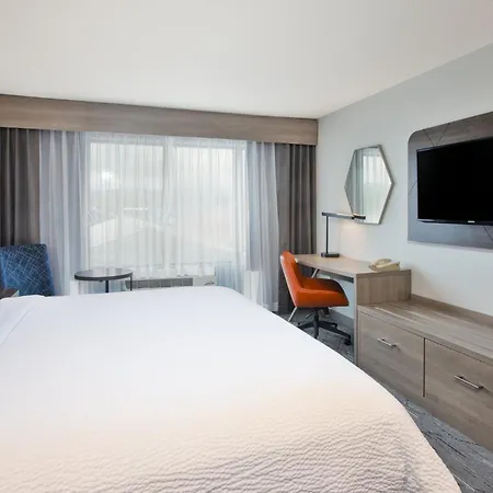 Holiday Inn Express & Suites Buffalo By Ihg-3