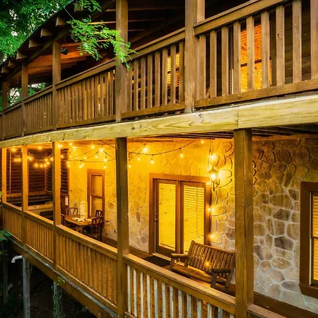 Pet Friendly Family Cabin With Hot Tub & Game Room Near Dollywood-3