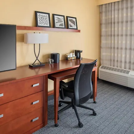 Courtyard By Marriott Mt. Laurel-3