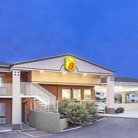 Super 8 By Wyndham Salina/Scenic Hills Area-2