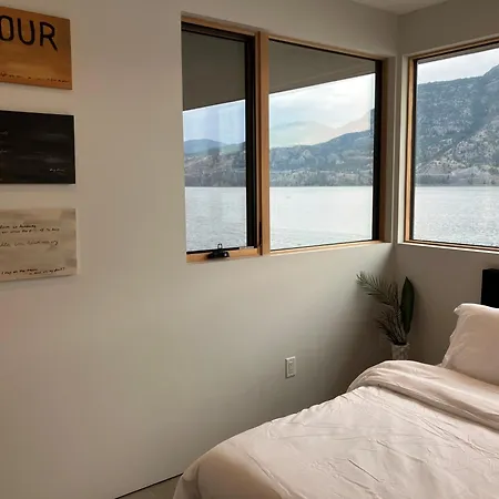 Nest Luxury Modern Lake House-2