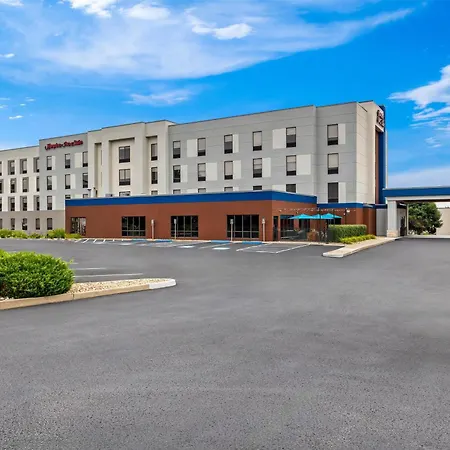 Hampton Inn & Suites Grove City-2