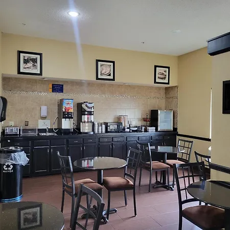 Days Inn By Wyndham Collinsville St Louis-3