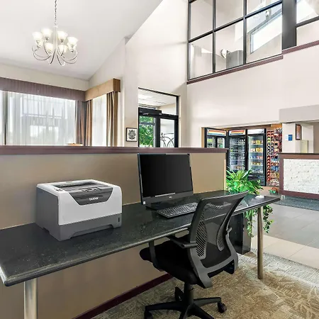 Best Western West Towne Suites-3