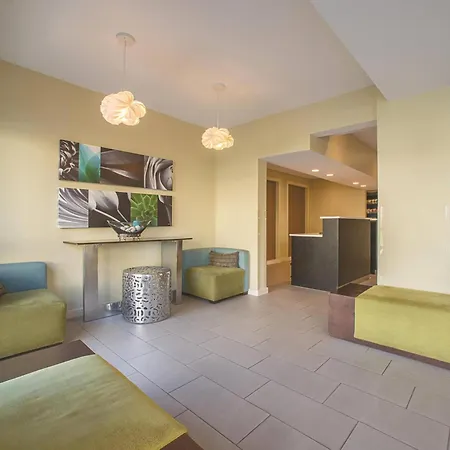 La Quinta By Wyndham Collinsville - St. Louis-2