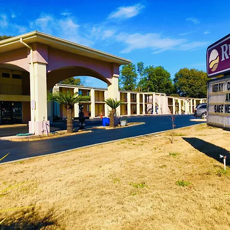 Relax Inn Perry National Fairgrounds Area I-75-3