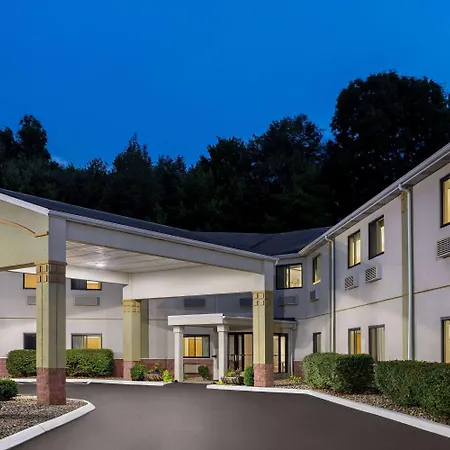 Super 8 By Wyndham Grove City-2