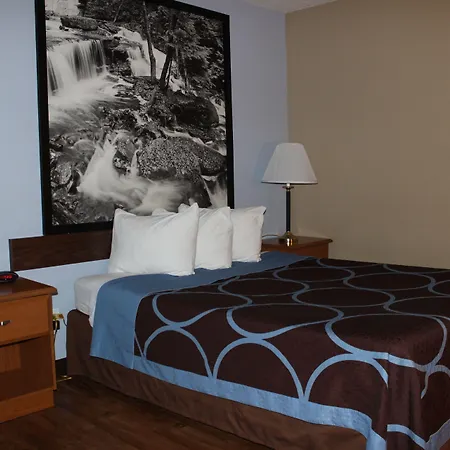 Super 8 By Wyndham East Stroudsburg - Poconos-2