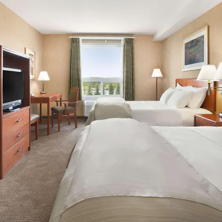 Days Inn & Suites By Wyndham Cochrane-3