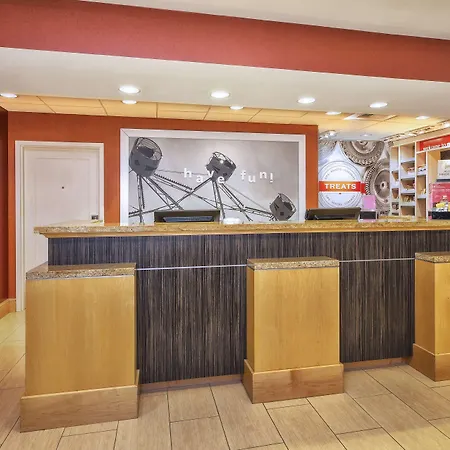 Hampton Inn & Suites Madison - West-2