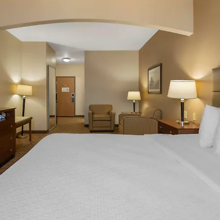 Best Western Plus Butterfield Inn-2