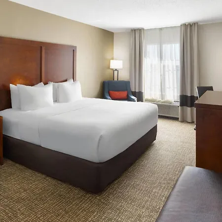 Wingate By Wyndham Grove City-2