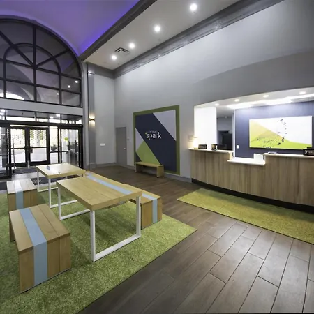 Spark By Hilton Amarillo East-3