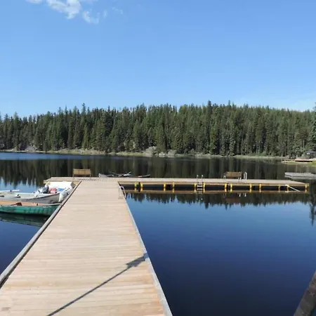 Idabel Lake Getaway Near Kelowna & Big White-3