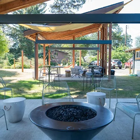 Gravity Haus Westport-2