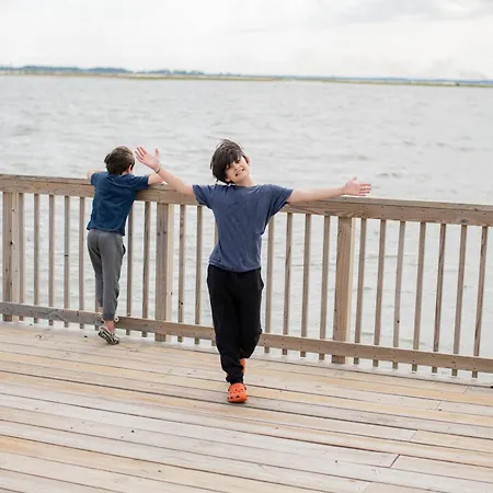 Chincoteague Bay Rv Resort & Cottages-2