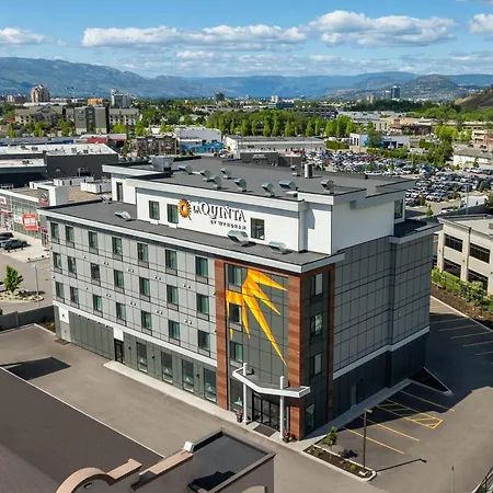 La Quinta Inn & Suites By Wyndham Kelowna Bc-2