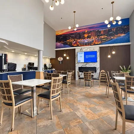 Super 8 By Wyndham Madison South-3